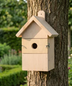 Nestkast Lotus in de tuin – The Bird Family